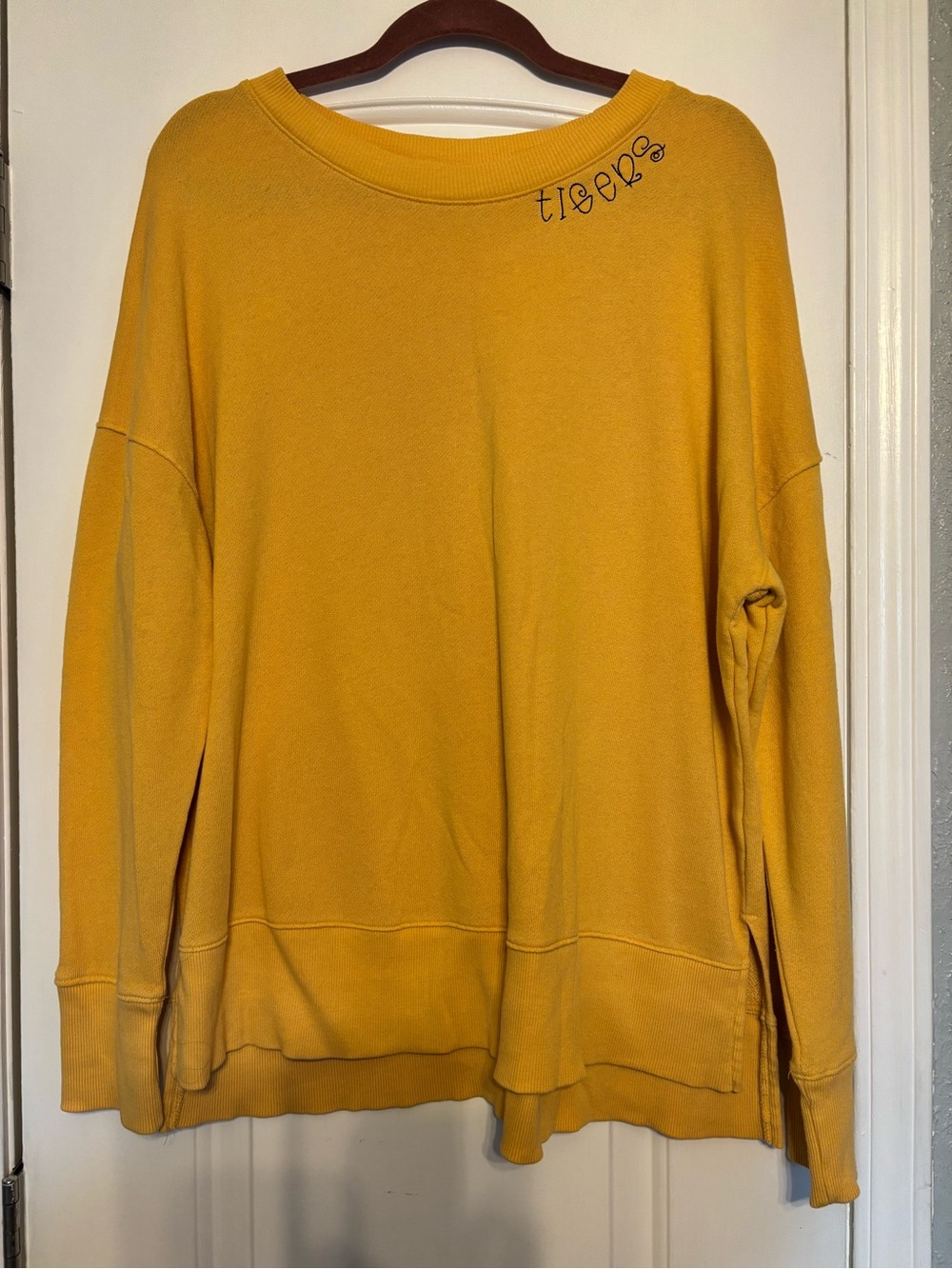 Time and Tru Mustard Yellow Crewneck Pullover Sweater
